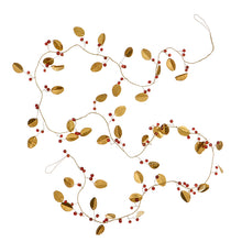 Last inn bildet i Galleri-visningsprogrammet, Girlander i messing med bær (treperler)
